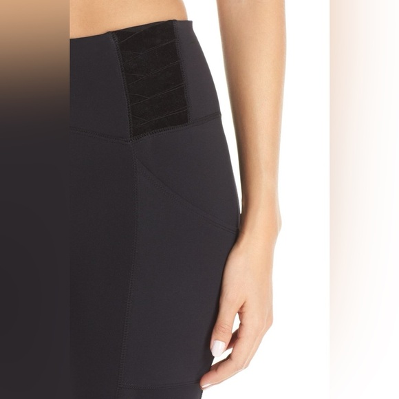 FP Movement by Free People Wonderstruck Black Velvet Detail Leggings S - Picture 5 of 10
